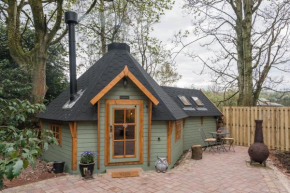 Copper Beech Cabin for Couples Outdoor Bath